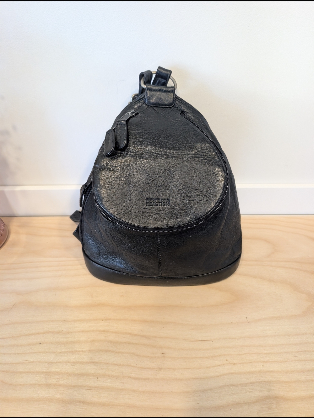 Kenneth Cole Vintage Black Leather Teardrop Backpack Purse - Picture 6 of 15